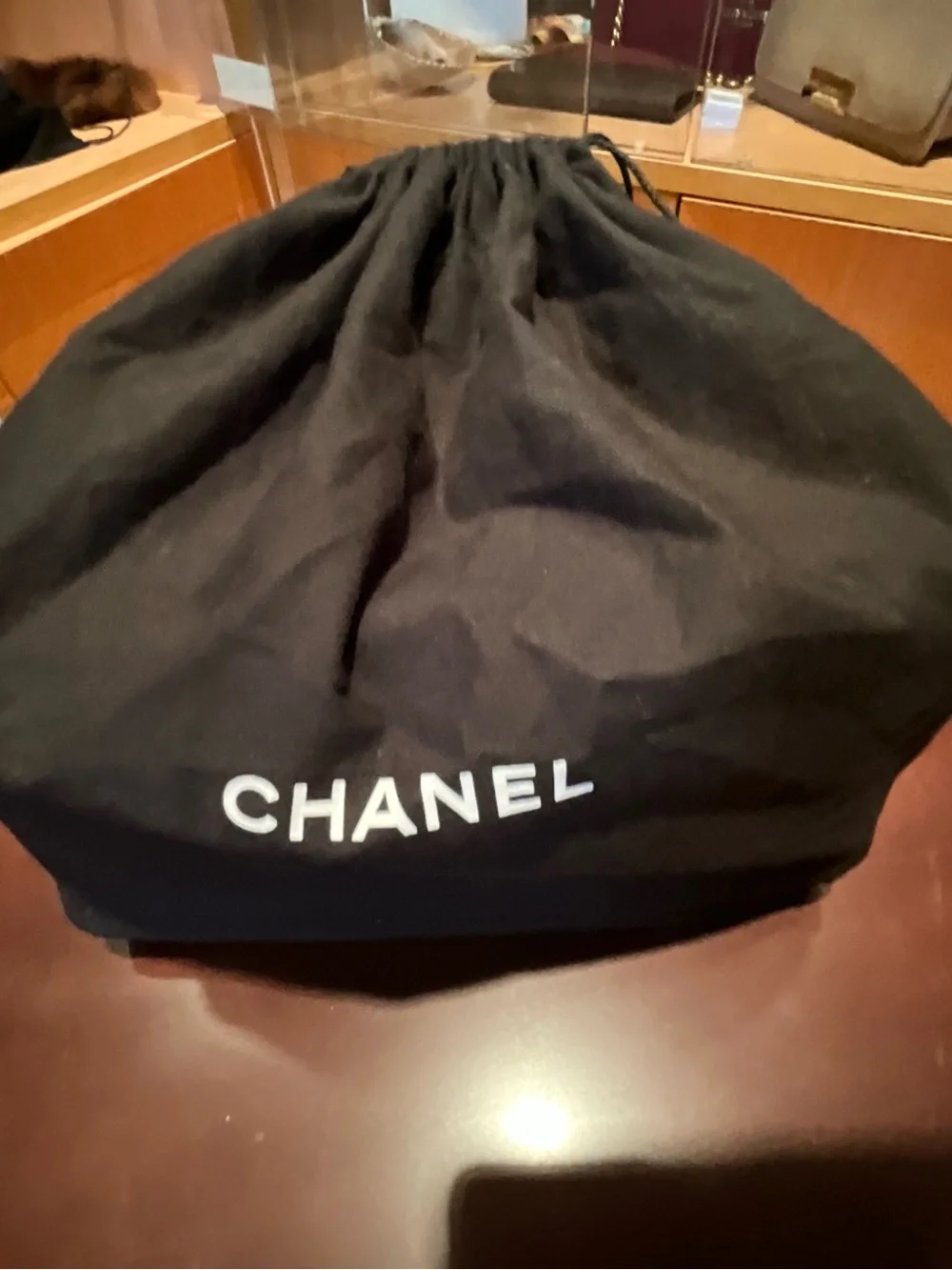 CHANEL Green Quilted Leather Shoulder Bag with Chain Strap